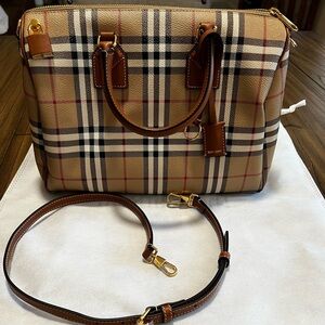 Burberry Purse Medium Check Bag
